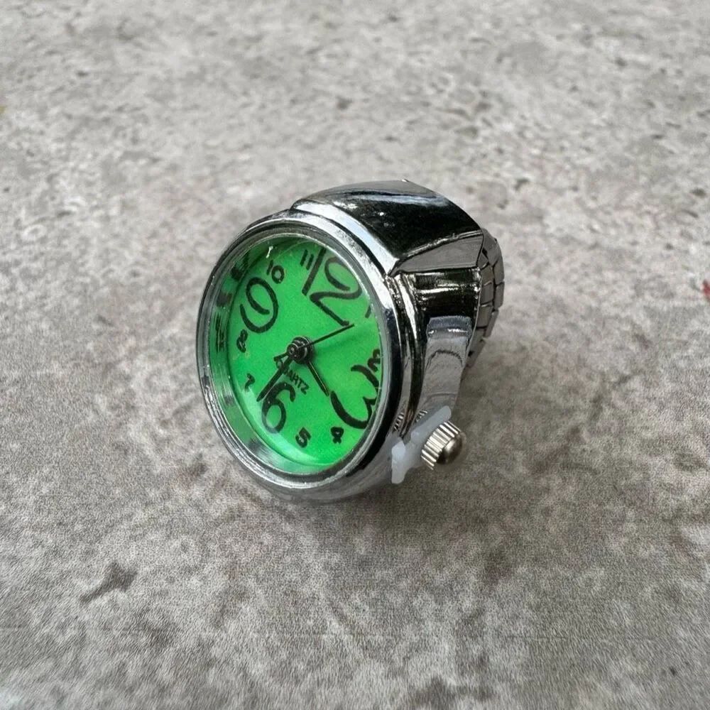 Silver Green Quartz Retro Adjustable Ring Watch